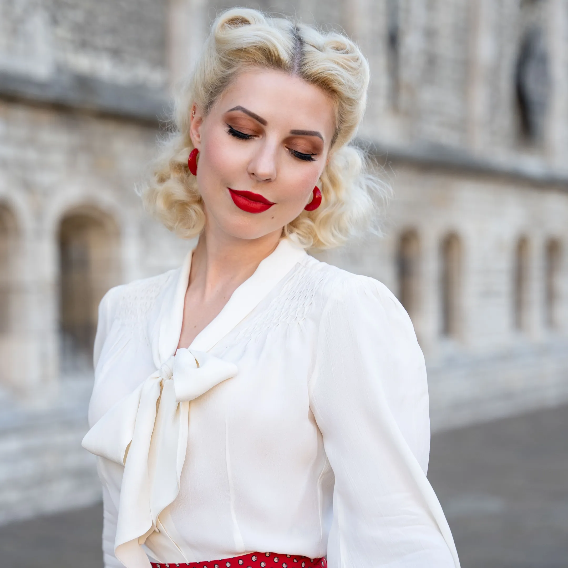 Eva Pussy Bow Blouse in Blossom Pink