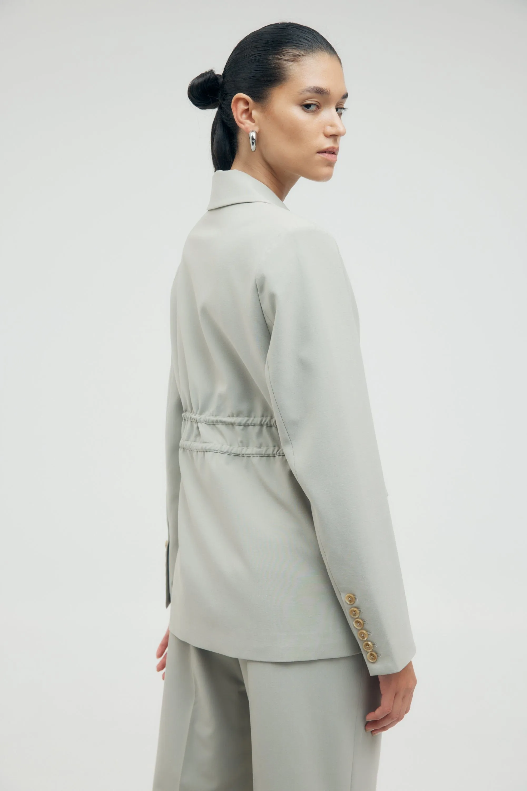 PROTOCOL CINCHED WAIST BLAZER | SHALE